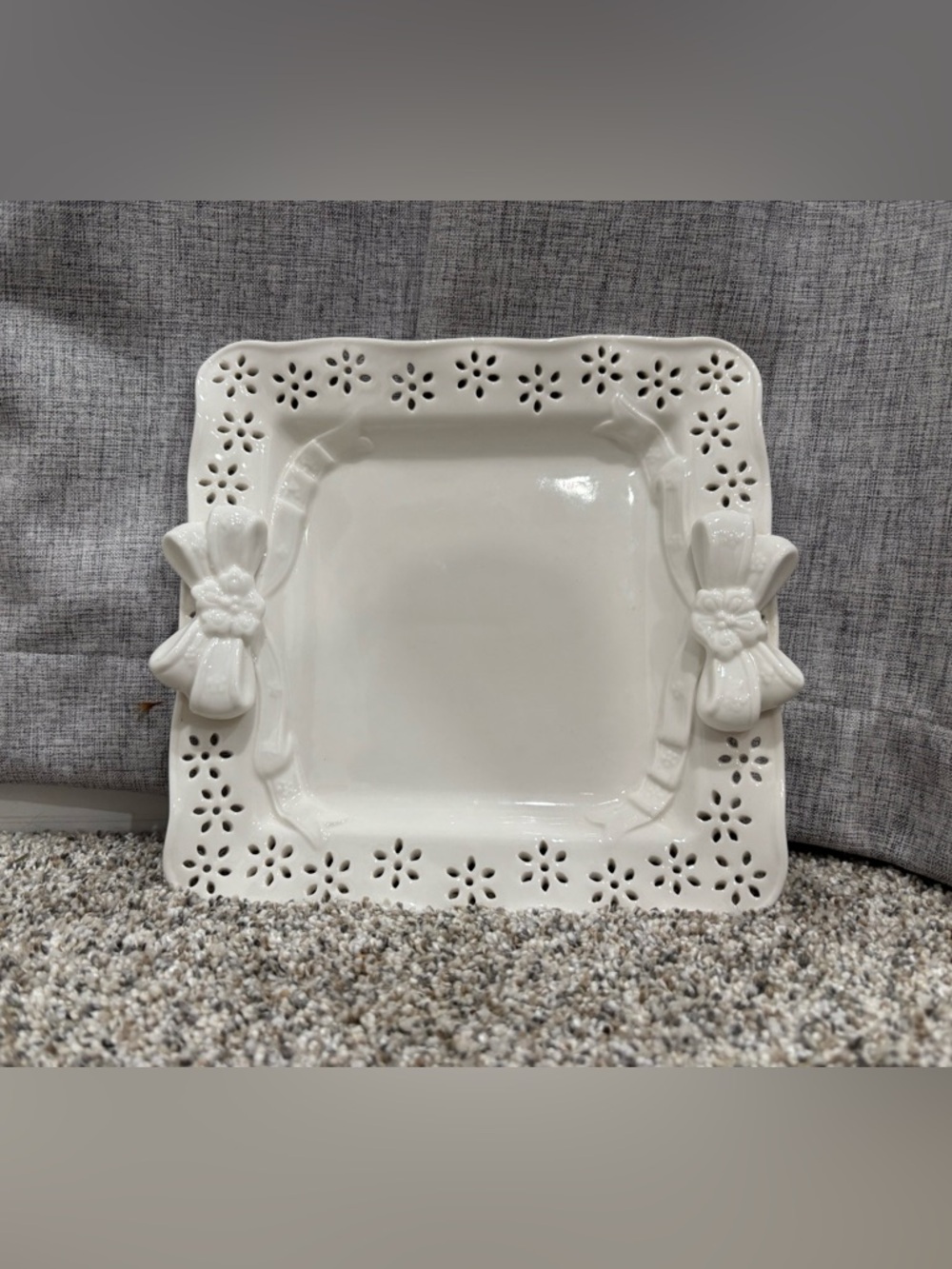 Grace’s Teaware White Ceramic Decorative Bow Square Serving Plate